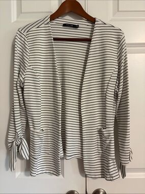 Doe & Rae White and Black Striped Open Front Cardigan
